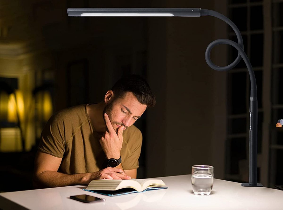 Protege tus ojos y evita la fatiga visual con la lámpara LED Slator, ¡ahora más barata!