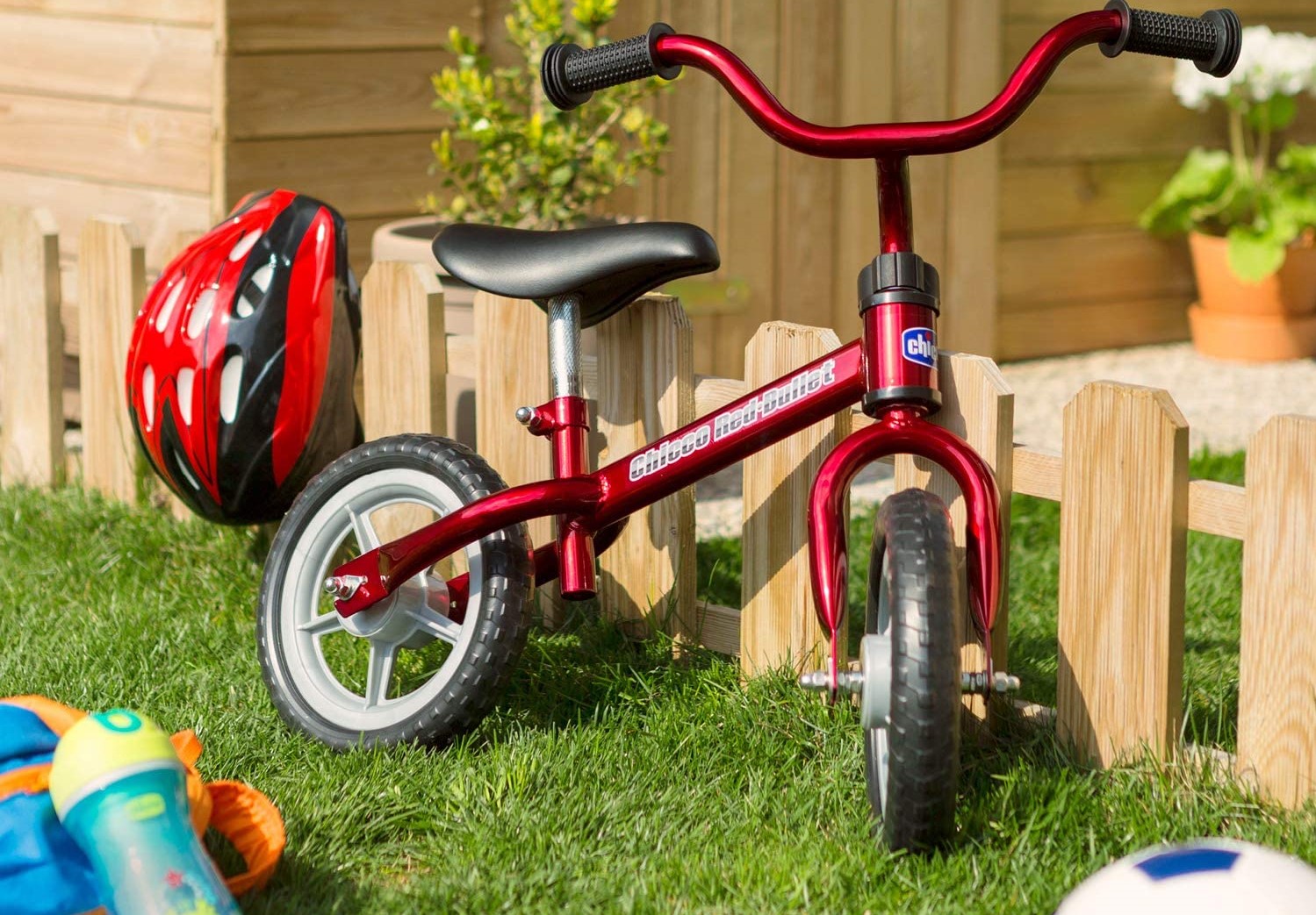 Chicco Bicicleta sin Pedales First Bike para Niños de 2 a 5 Años hasta 25  Kg, Bici para Aprender a Mantener el Equilibrio con Manillar y Sillín  Ajustables, Color Verde - Juguetes