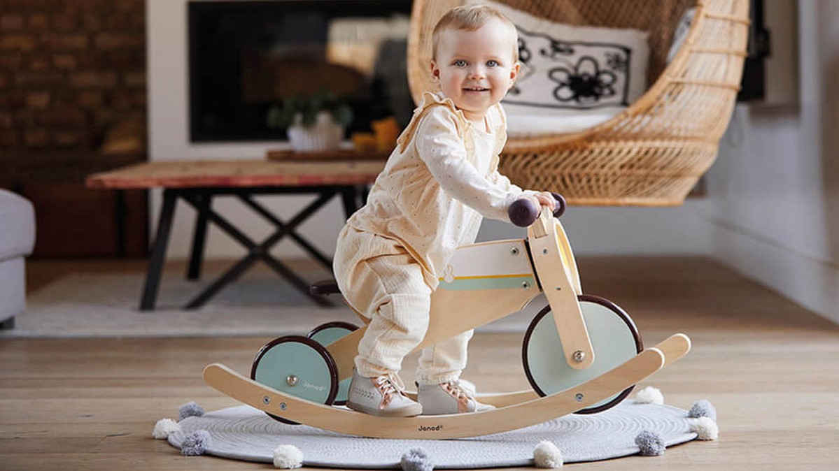 Una selección de los mejores balancines resistentes para bebés y niños