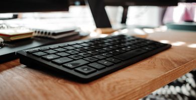 Los mejores teclados ergonómicos para escribir cómodo en el ordenador