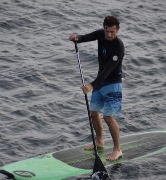 Las mejores tablas de paddle surf hinchables para practicar el deporte de moda este verano