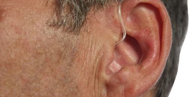 Los mejores audífonos para mantener una conversación y evitar sonidos molestos