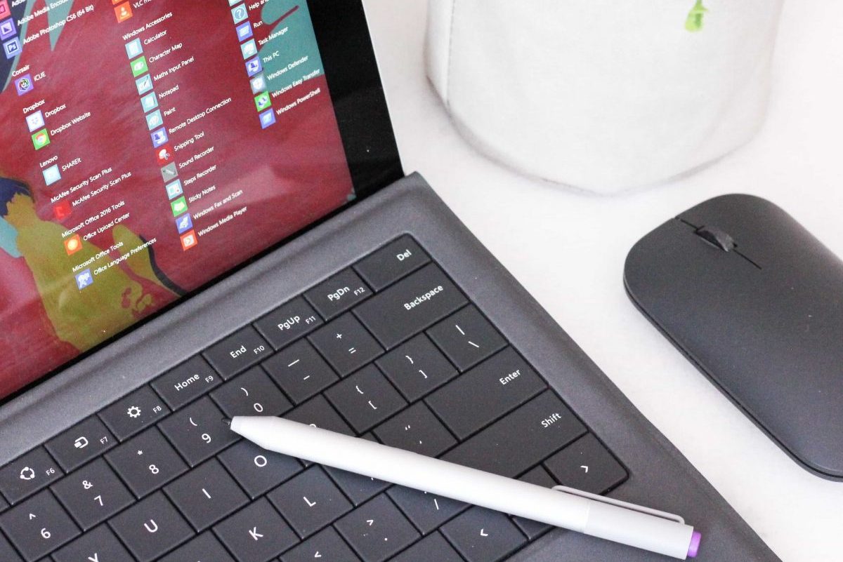 Microsoft Surface Pro 7, uno de los mejores portátiles para la universidad