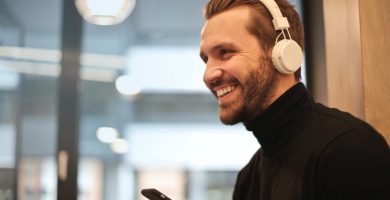 Cyber Monday 2021 en altavoces y auriculares: grandes descuentos en primeras marcas