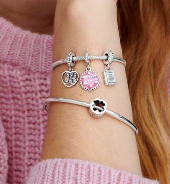 Las mejores joyas para acertar seguro en San Valentín: Pandora, Tous, Armani…