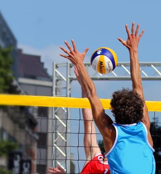 Redes para practicar el voleibol como deporte o entretenimiento