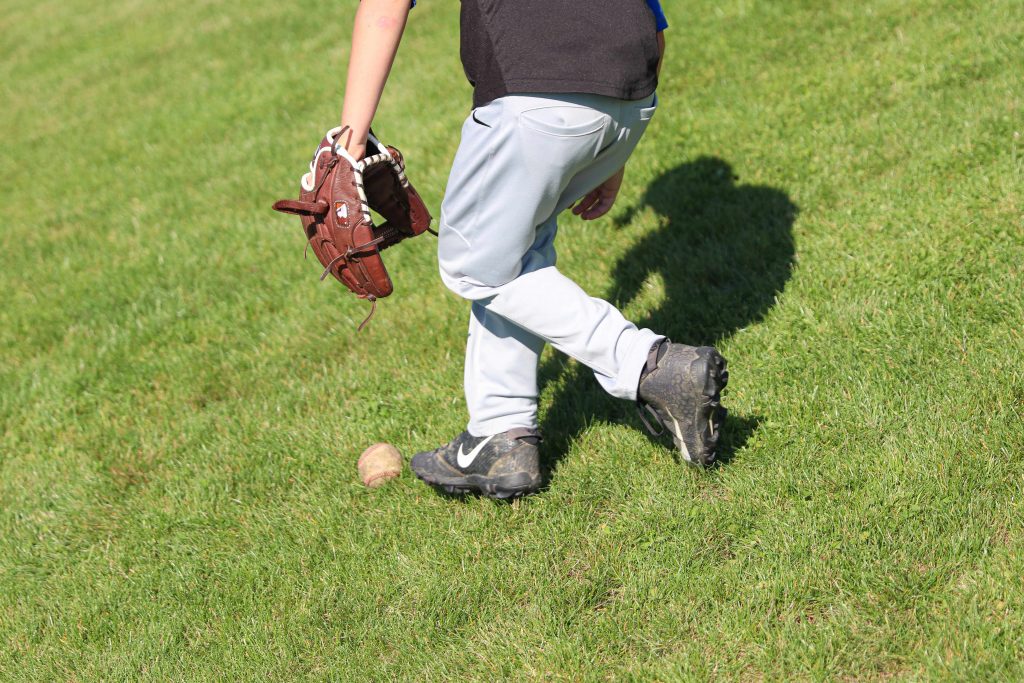 Los mejores guantes de béisbol para atrapar la bola con firmeza y comodidad
