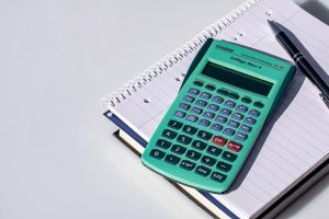 Las calculadoras científicos son un accesorio desde Primaria hasta la Universidad