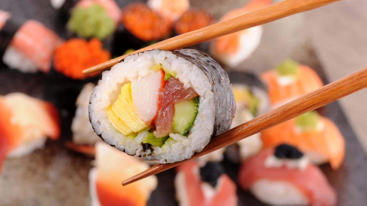 juego de herramientas para hacer sushi incluye recetas cocina de bricolaje para principiantes Kit para hacer sushi fácil de 11 piezas caja de bricolaje con Sharp Fair blanco 