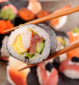Cómo hacer sushi en casa: kits y utensilios para convertirte en un experto