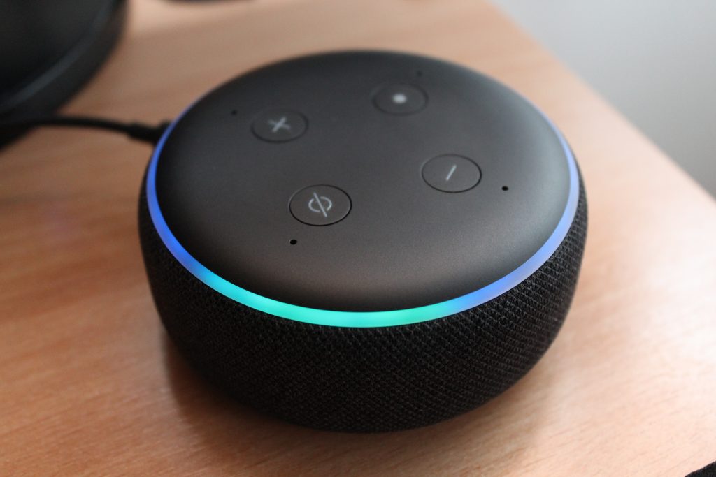 Alexa: Ahora puedes tener el altavoz inteligente de Amazon por menos de 25 euros