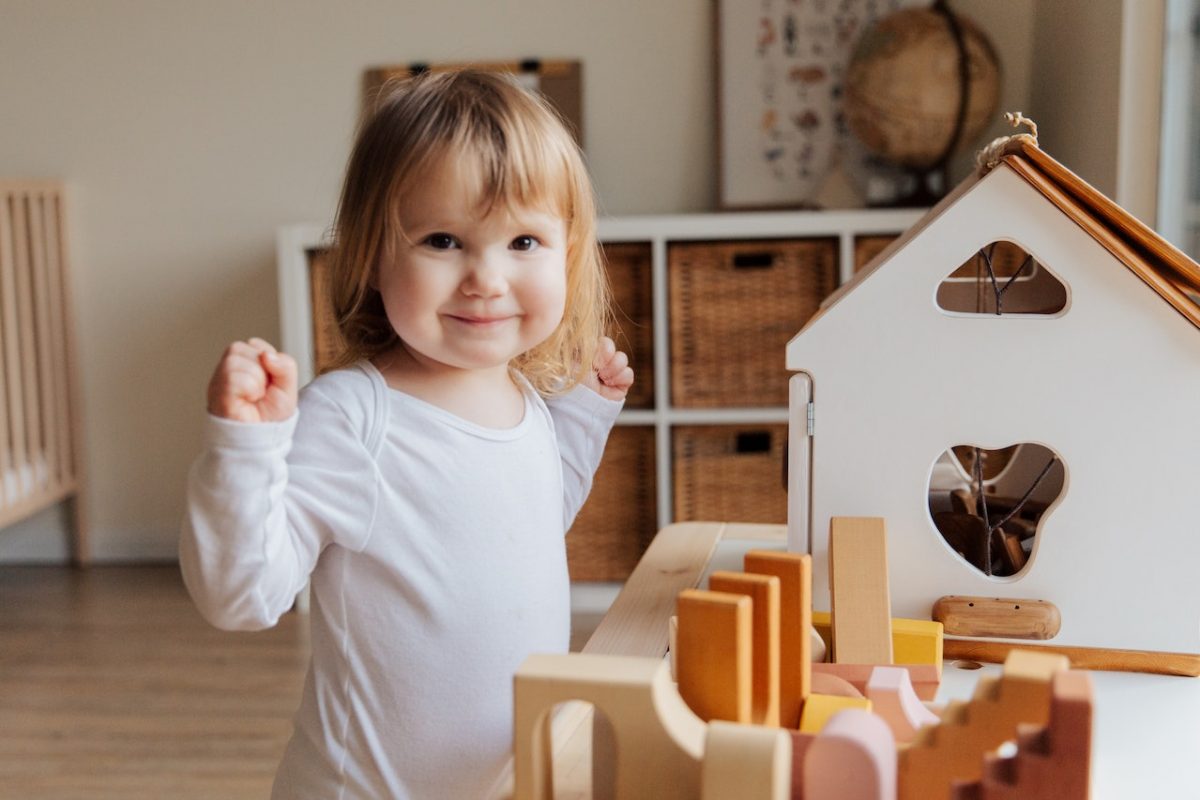 Siete juguetes de madera para desarrollar la creatividad de los peques