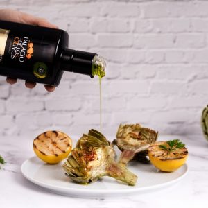 El mejor aceite de oliva virgen extra variedad Picual es español y está a la venta en Amazon