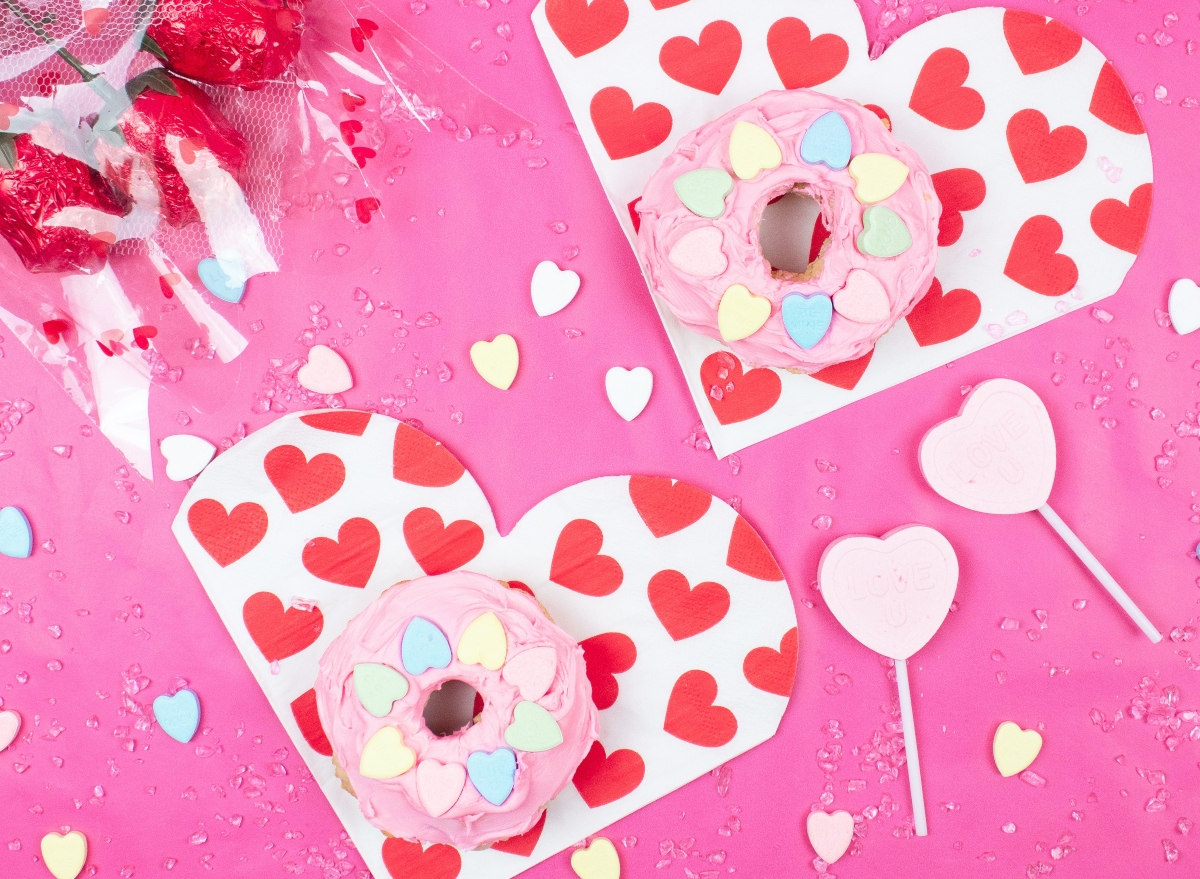 Receta de donuts en forma de corazón para endulzarte en San Valentín