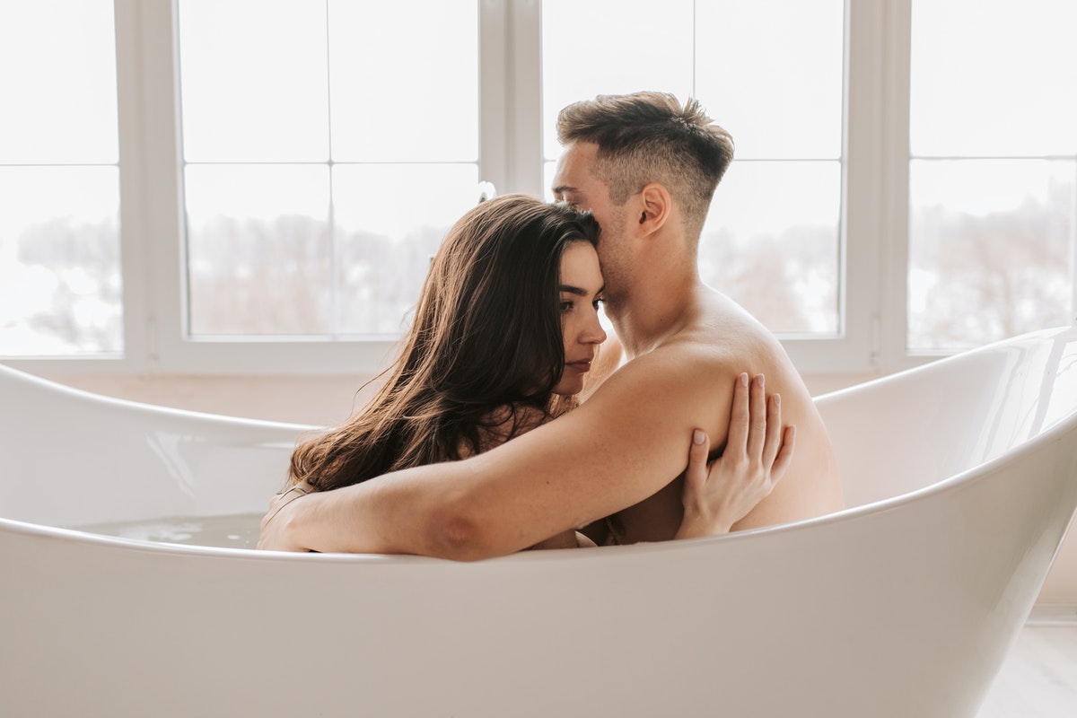 El regalo perfecto para San Valentín: Sorprende a tu pareja con un baño romántico