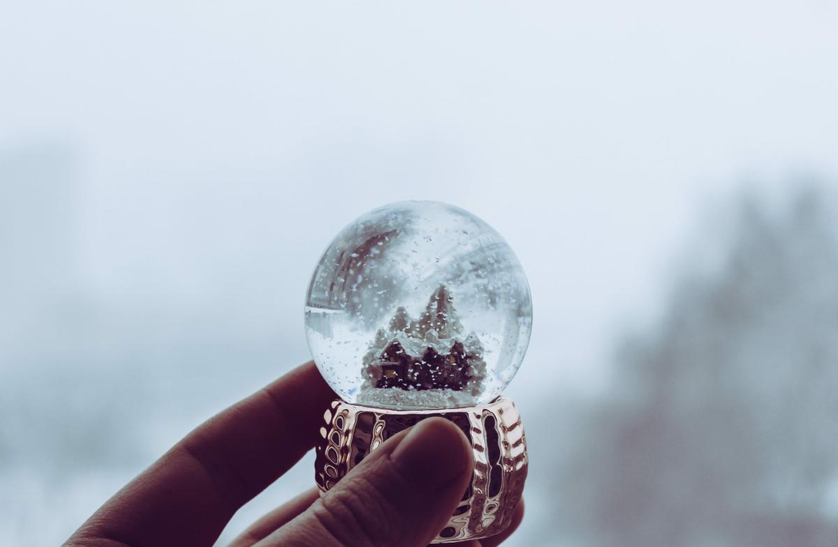 Las mejores bolas de cristal navideñas para dar un bonito toque decorativo