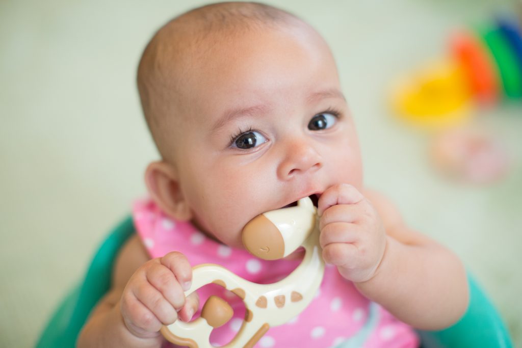 Cinco mordedores para aliviar las molestias de la dentición en los bebés