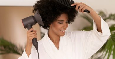 Los mejores secadores con difusor para peinar el cabello rizado sin dañarlo