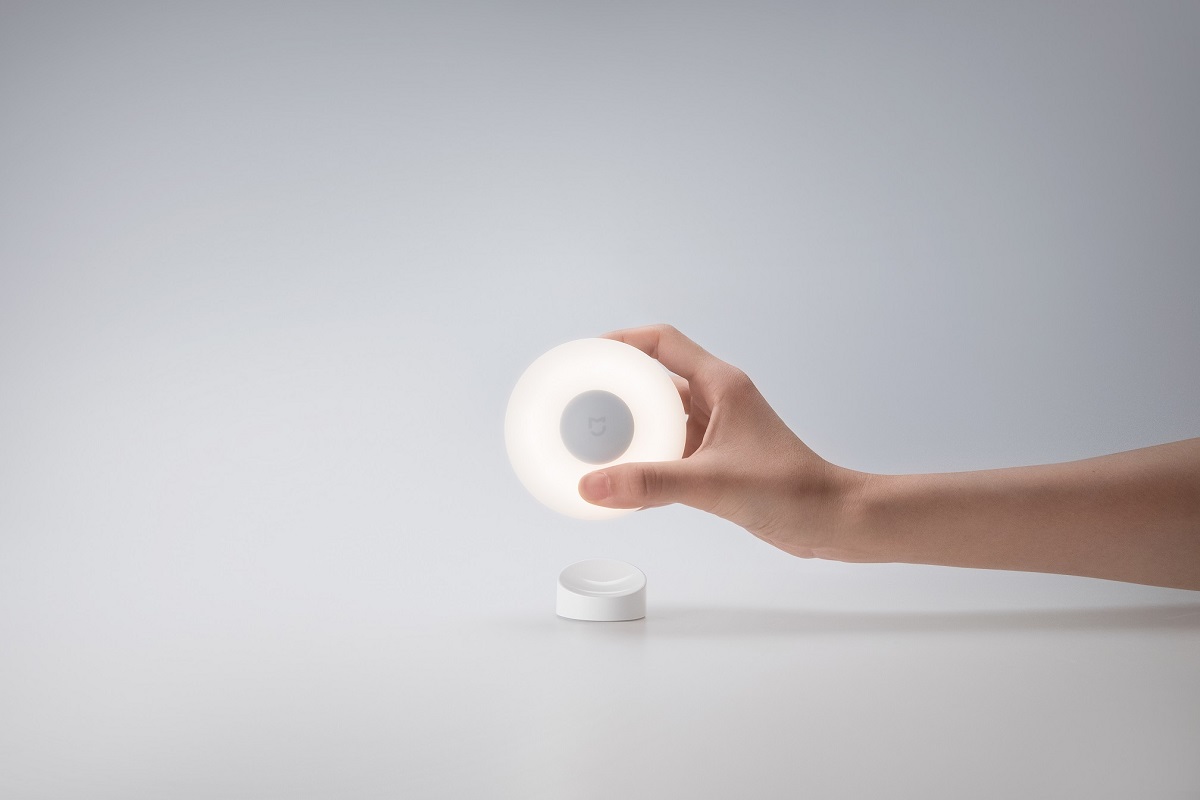 Portátil y con sensor de movimiento: así es la luz nocturna de Xiaomi que arrasa en Amazon por solo 13€