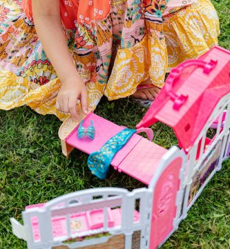 La fiebre por Barbie traspasa las pantallas: las muñecas de nuestra infancia, superventas en Amazon