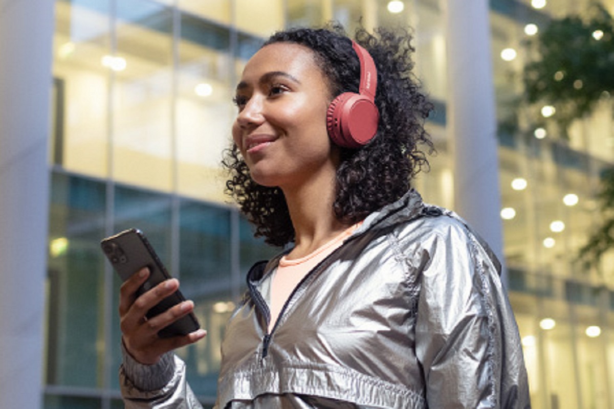 Philips Audio ‘tira la casa por la ventana’ con descuentos de hasta el 47% en auriculares, altavoces y más