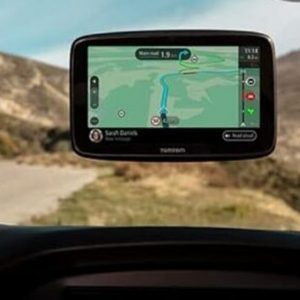 Viaja este verano sin preocupaciones con el GPS ‘TomTom’ que te avisa hasta de los radares