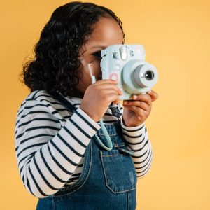 Para que capture todos sus recuerdos: las cámaras instantáneas más regaladas en comuniones